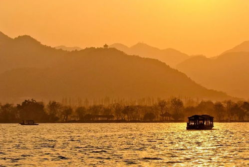 杭州城此處,秋亦多良景